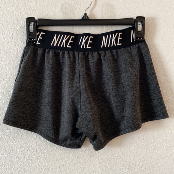 Nike shorts - Picture 4 of 4